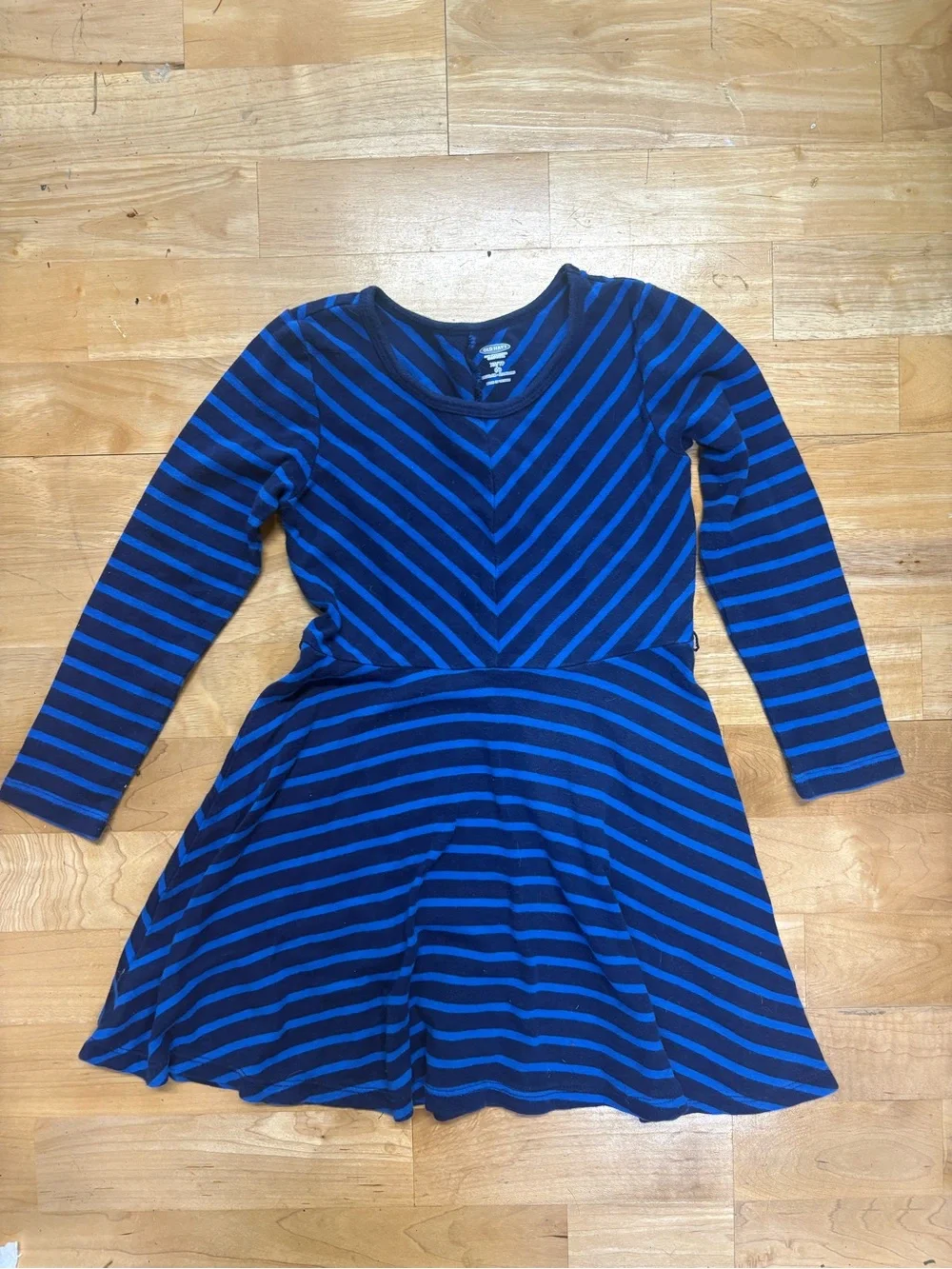 Old Navy Girls Blue & Navy Striped Long-Sleeve Fit-and-Flare Dress chevron